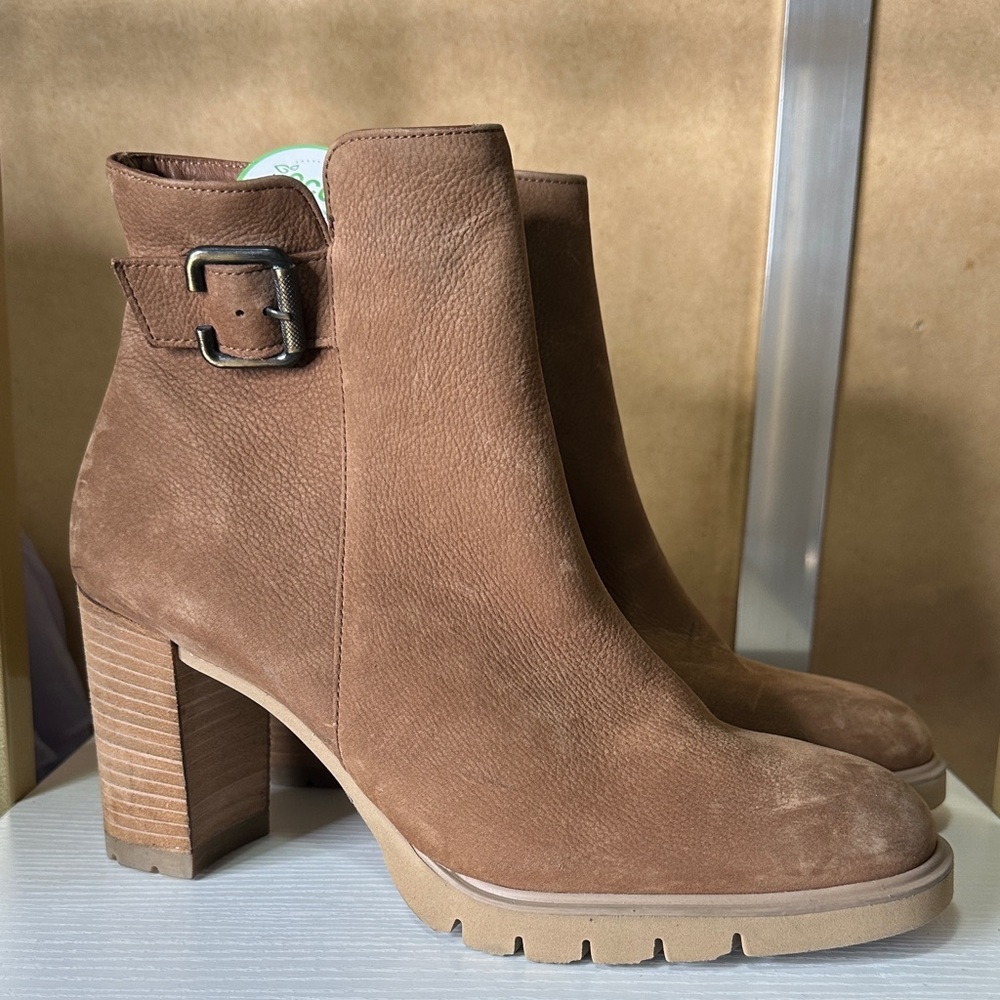 Green Selma Lug Sole Bootie‎ PLATFORM BUCKLE Tan NUBUCK
